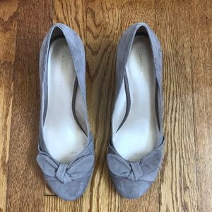 Taupe suede Bandolino wedges! 👡 size 7M worn once